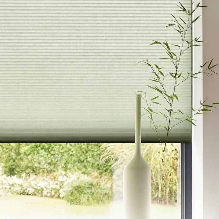 Motorized Light Filtering Single - Cell Cellular Shades SmartView